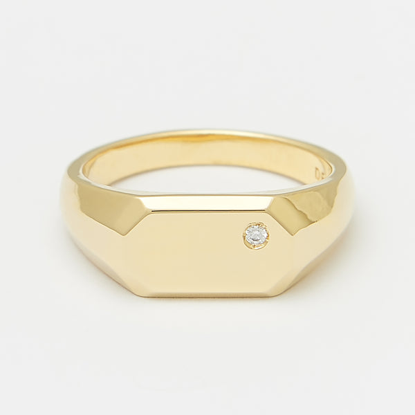Emmet Signet Ring in Gold
