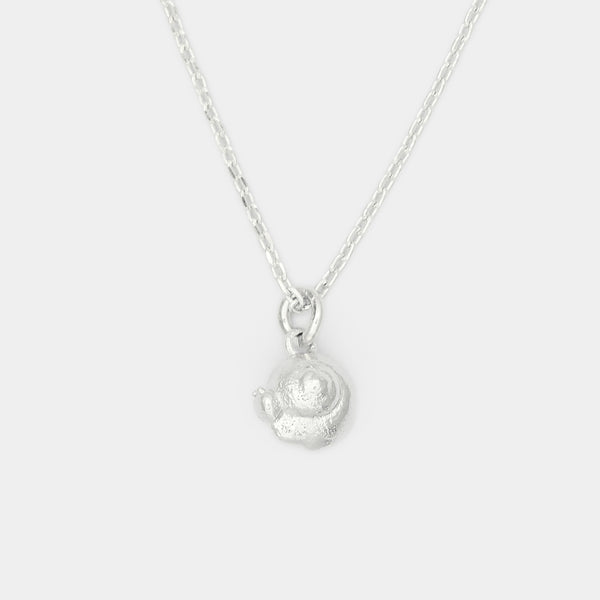 L'Escargot Necklace in Silver
