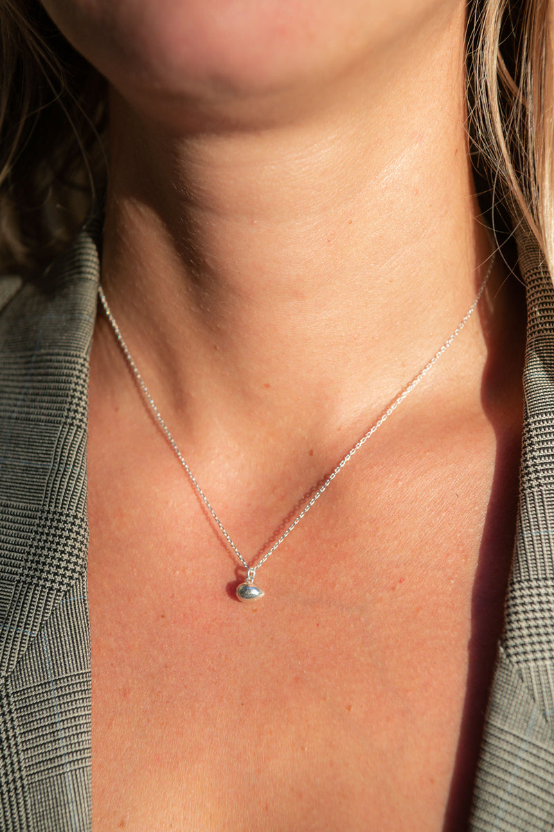 L'Olive Necklace in Silver