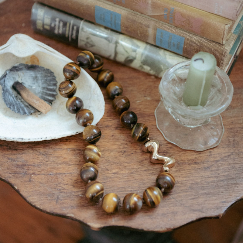 Caramel Stone Necklace & Golden Dance Clasp