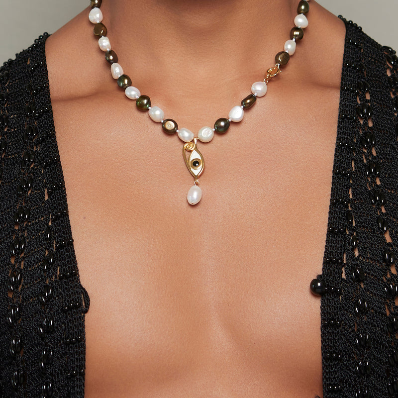 Checkered Ines Baroque Pearl Necklace in Solid Gold for Him