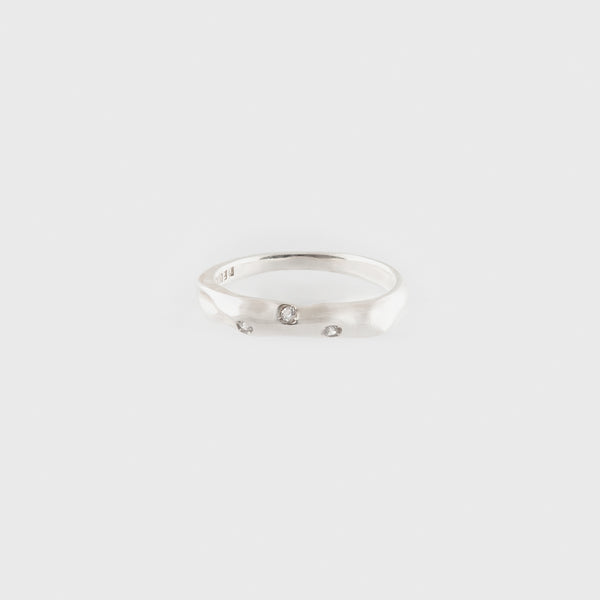 Trinity Coulée Diamond Ring in Silver