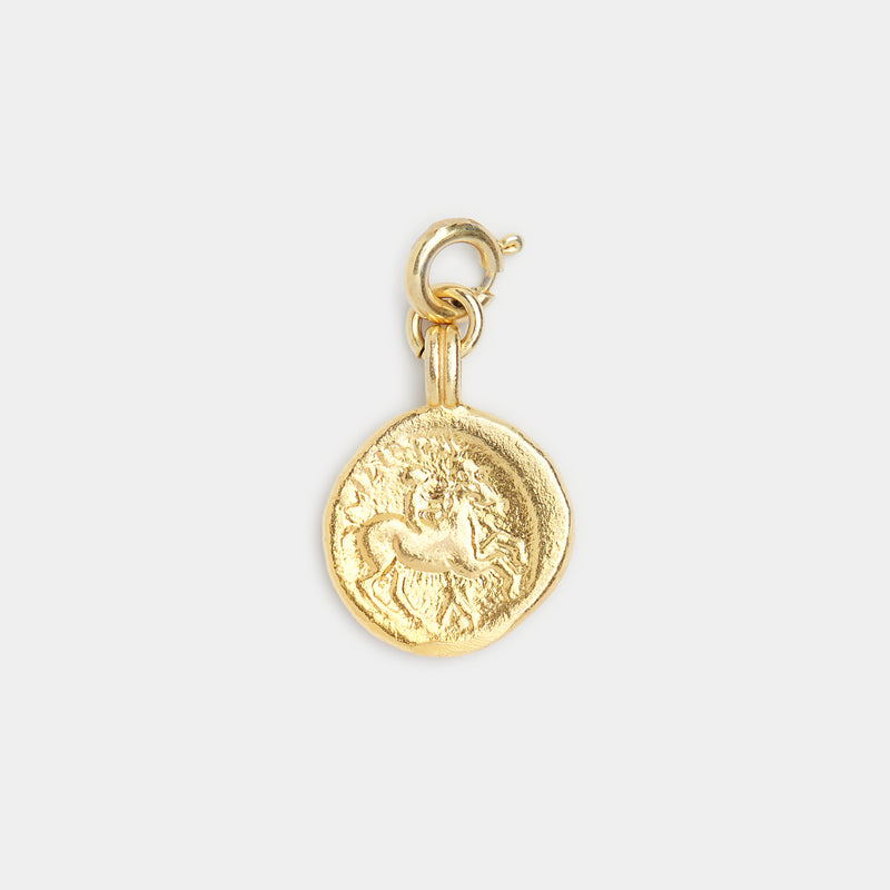 Theodora Charm in Gold : The Fearless lover